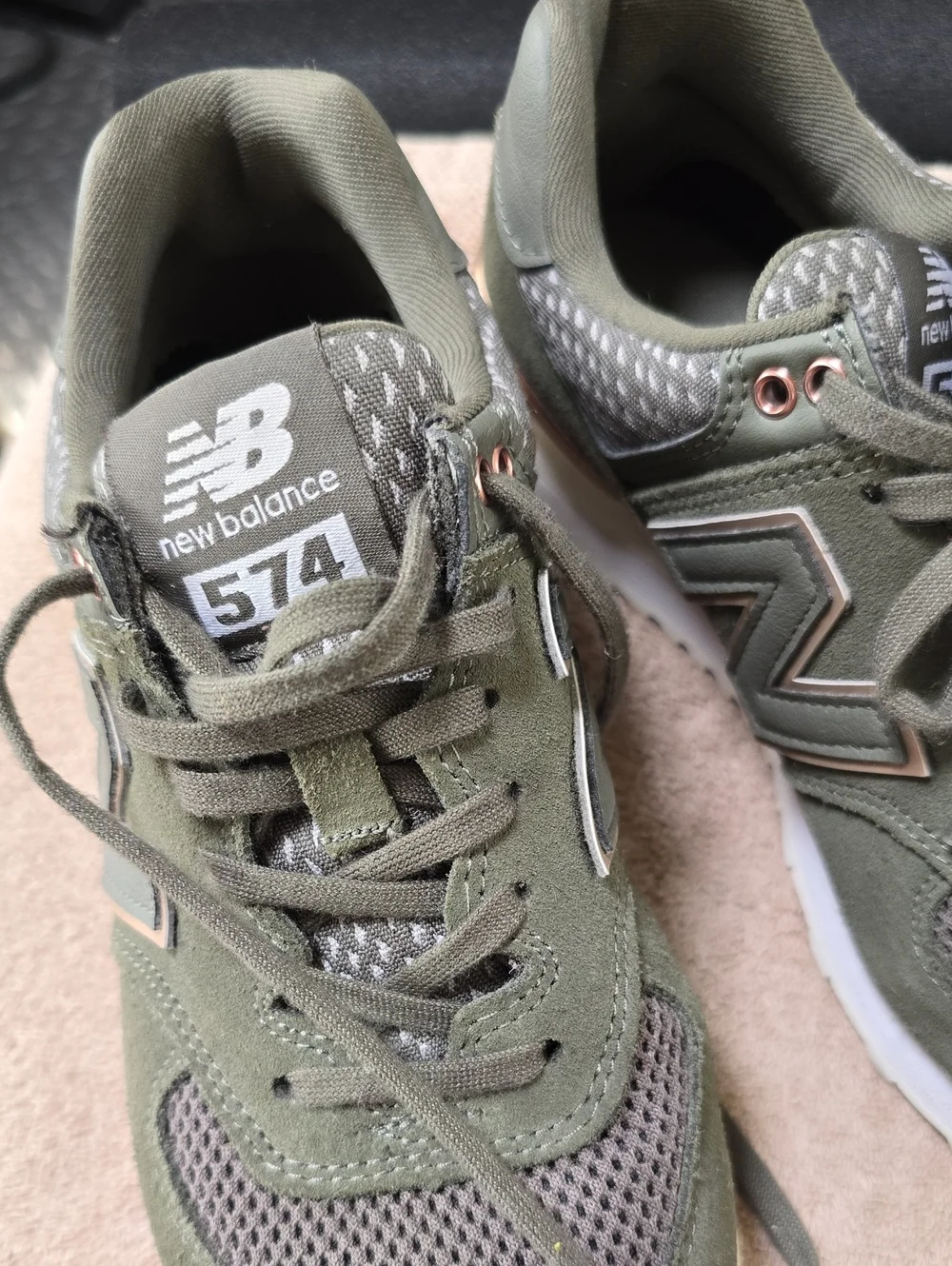 New Balance Kids Or Womens Size 5.5